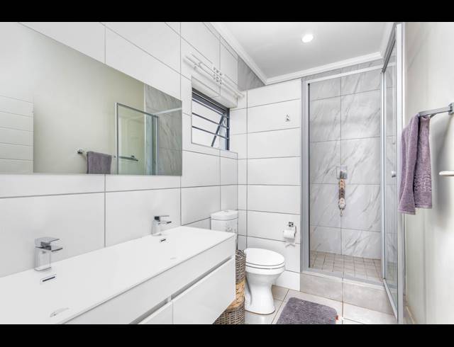 3 BEDROOM HOUSE FOR SALE IN COSMO CITY